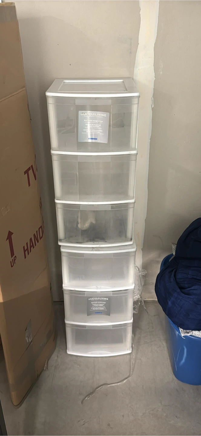 Free Items. (Have to be gone in 3 days) - photo 2