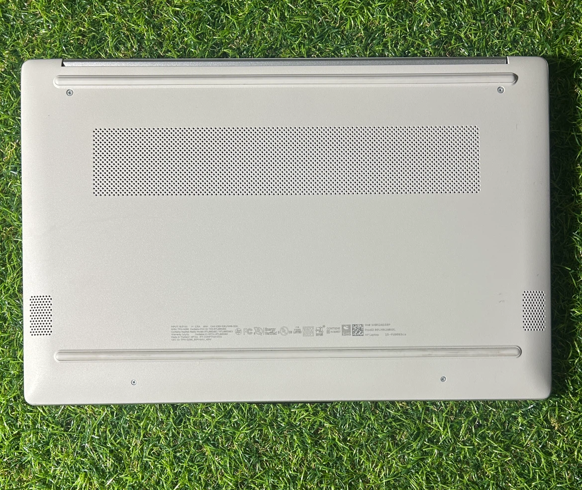 HP 15 Laptop Intel Core: Clean & Works Great - photo 2