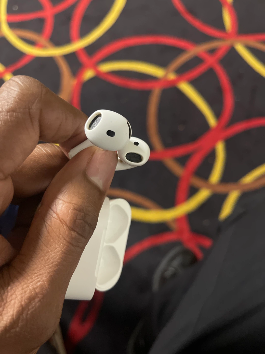 Apple AirPods Pro (4th Generation) - photo 2