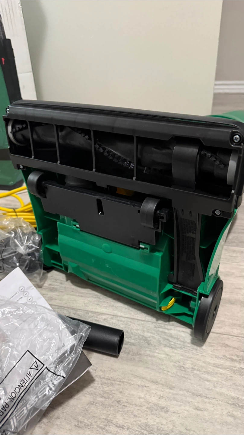 NEW Bissell BigGreen Commercial Pro Vacuum - photo 3