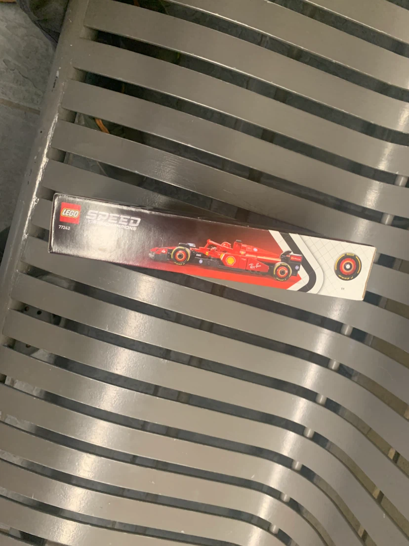 LEGO Speed Champions Ferrari SF-24 (77242) cash only - photo 3