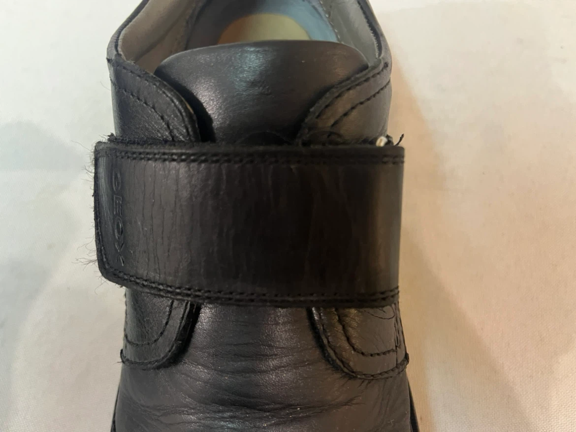 Boys 6.5 (men’s) / Black Leather Dress Shoe or Uniform Shoe - photo 3