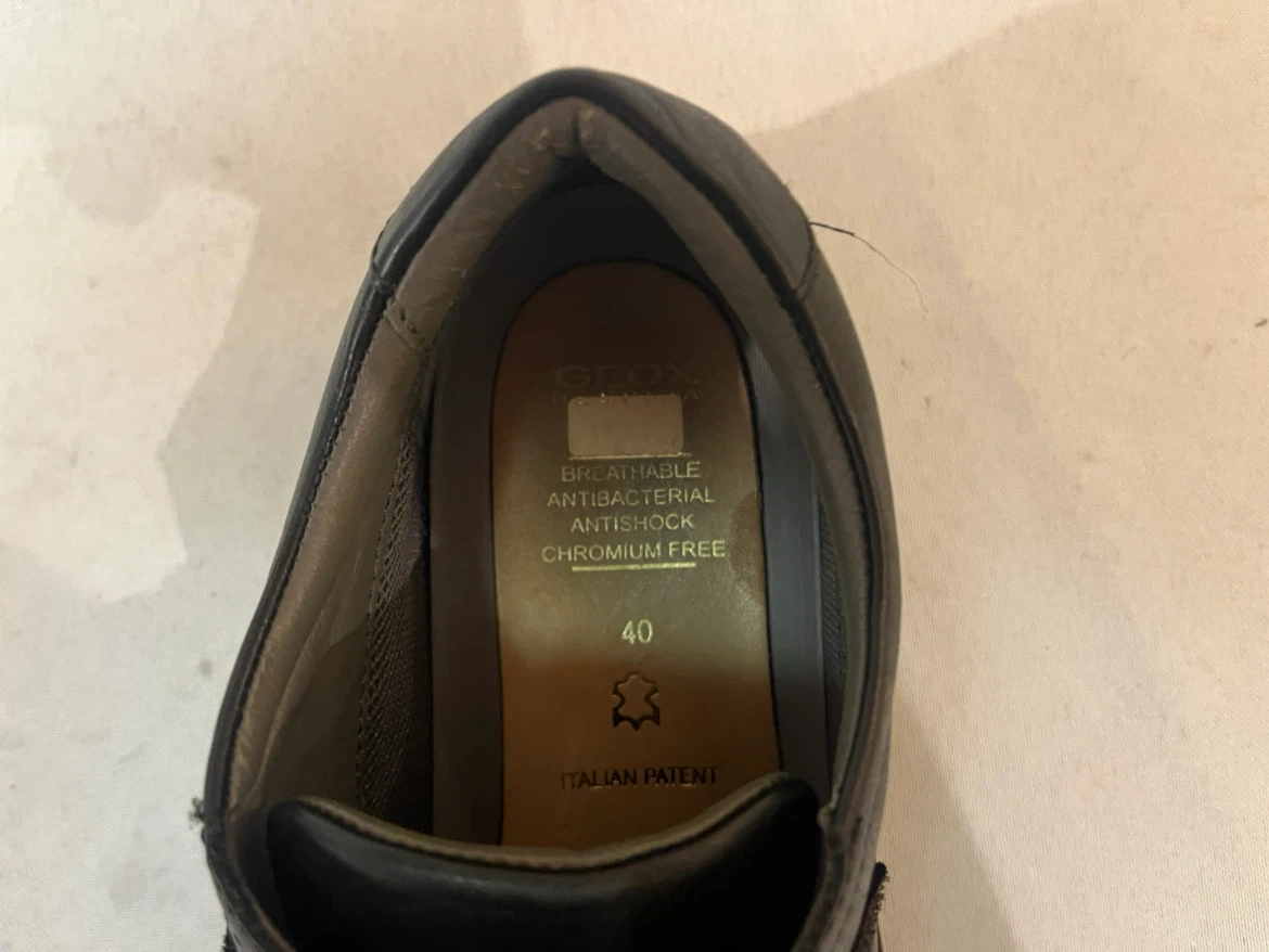 Boys 6.5 (men’s) / Black Leather Dress Shoe or Uniform Shoe - photo 5