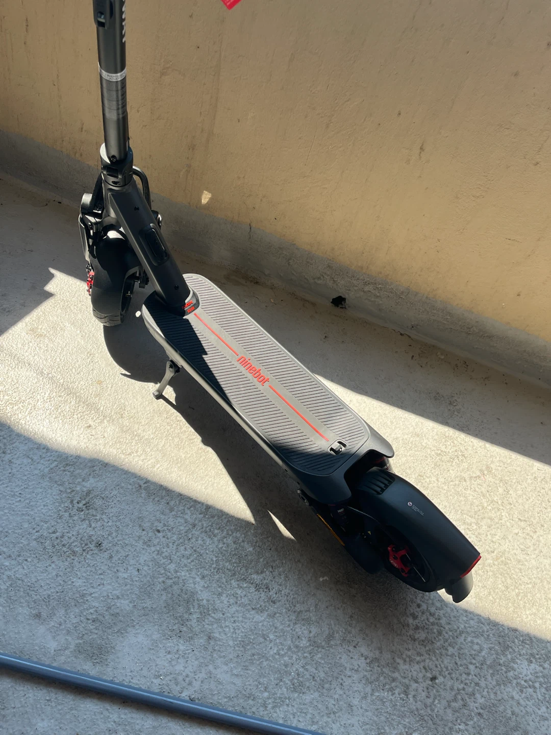 Segway Ninebot MAX G3 Electric Scooter - photo 2