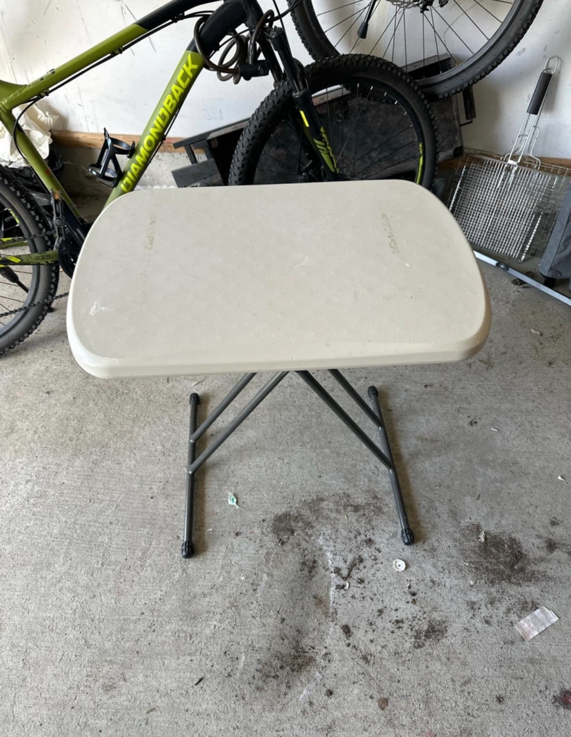 Plastic table - photo 2