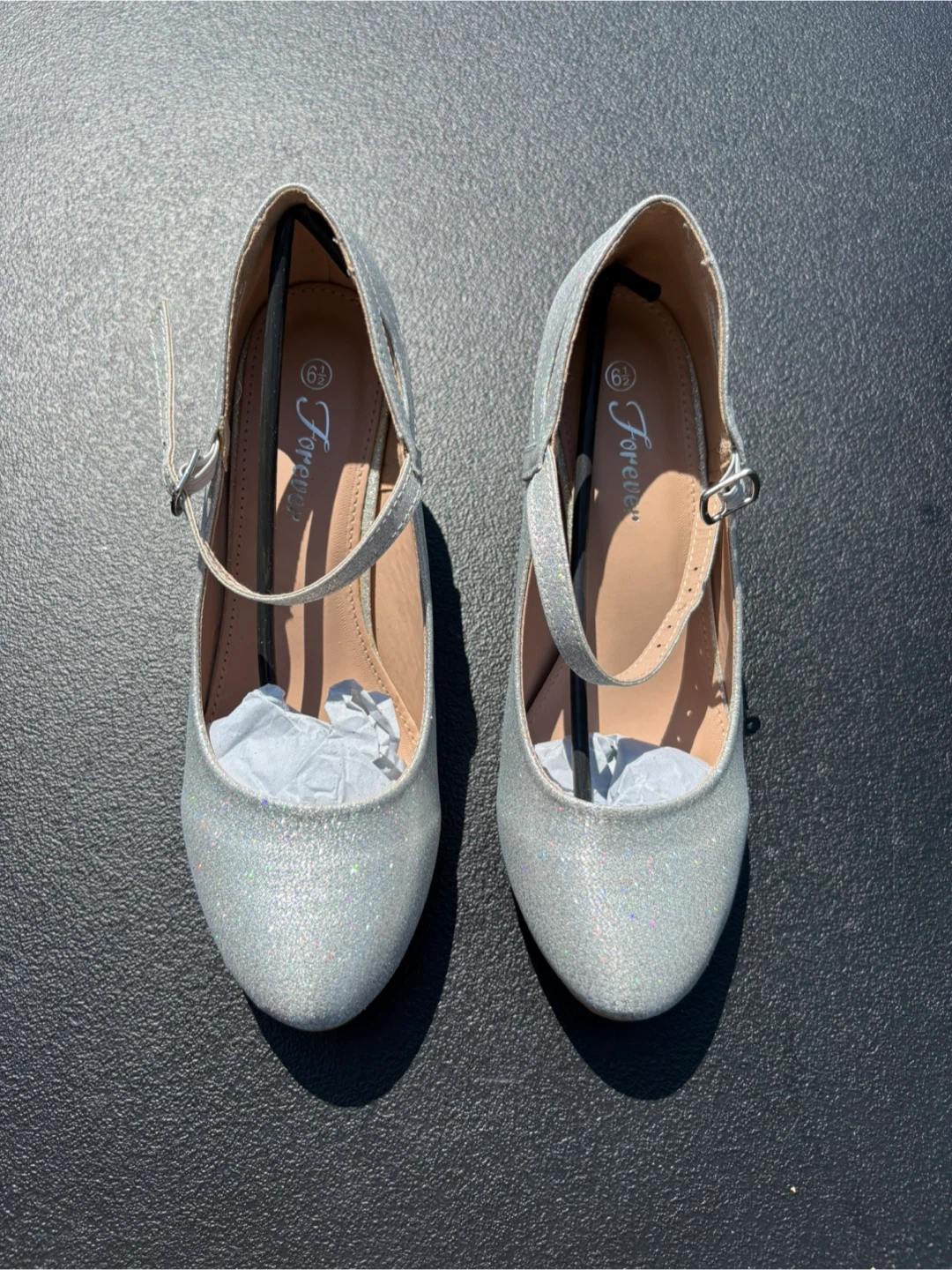 BRAND NEW Silver Glitter Heels - Size 6.5