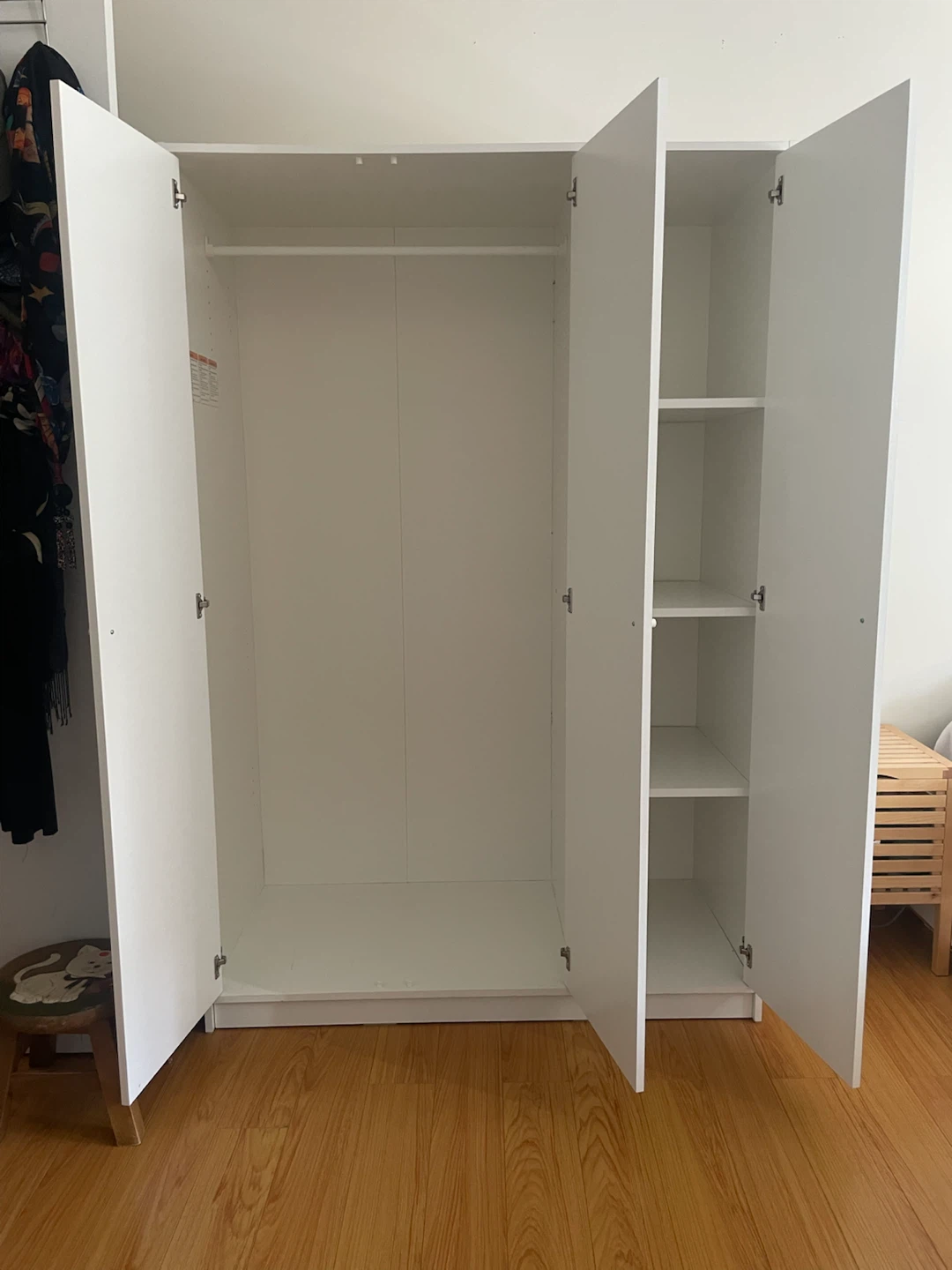 IKEA KLEPPSTAD Wardrobe with 3 doors, white - photo 2