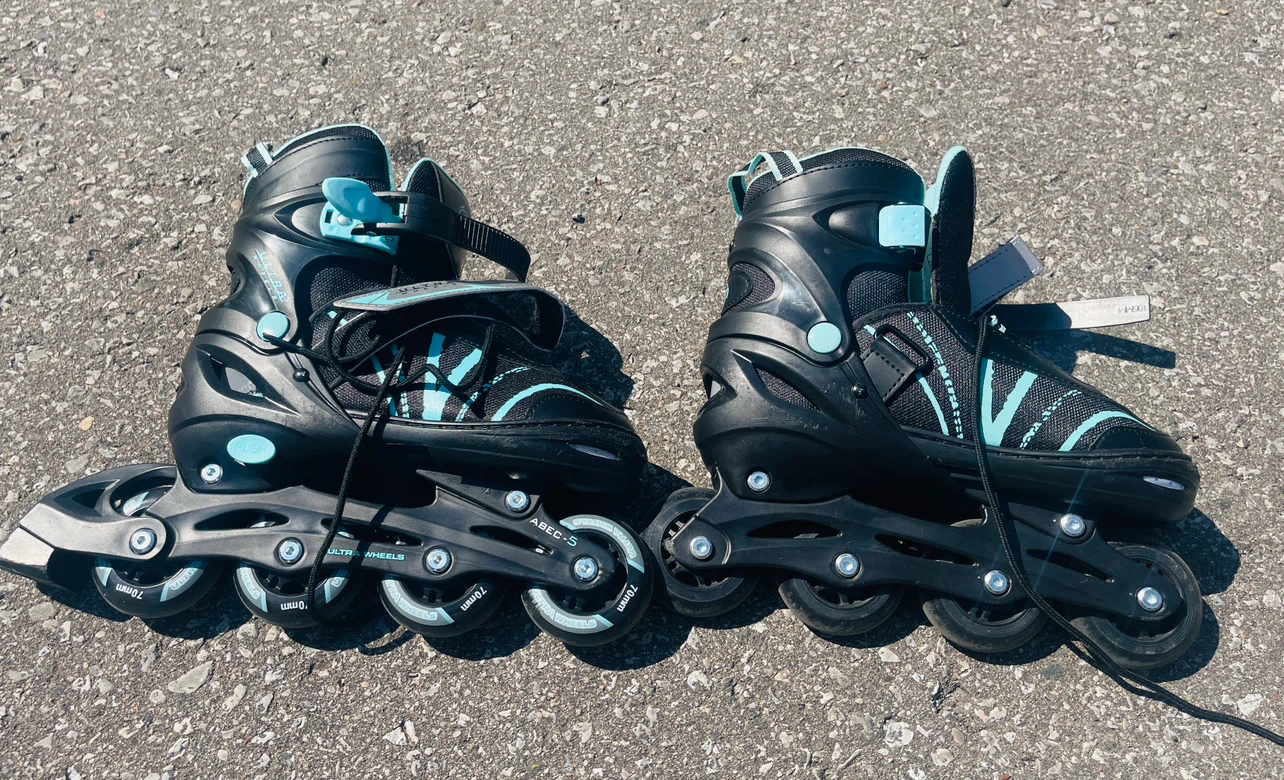 Ultra Wheels Roller Skates Youth Protective Set