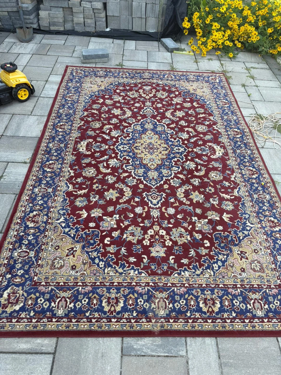 Free IKEA carpet