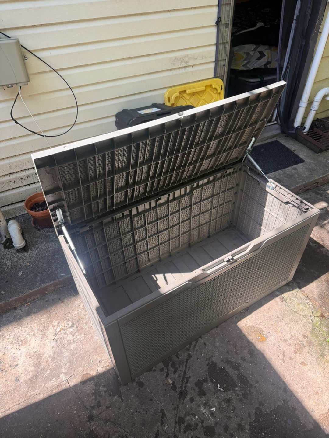 Quartey Large (100 gallons) Outdoor Storage Deck Box - photo 3