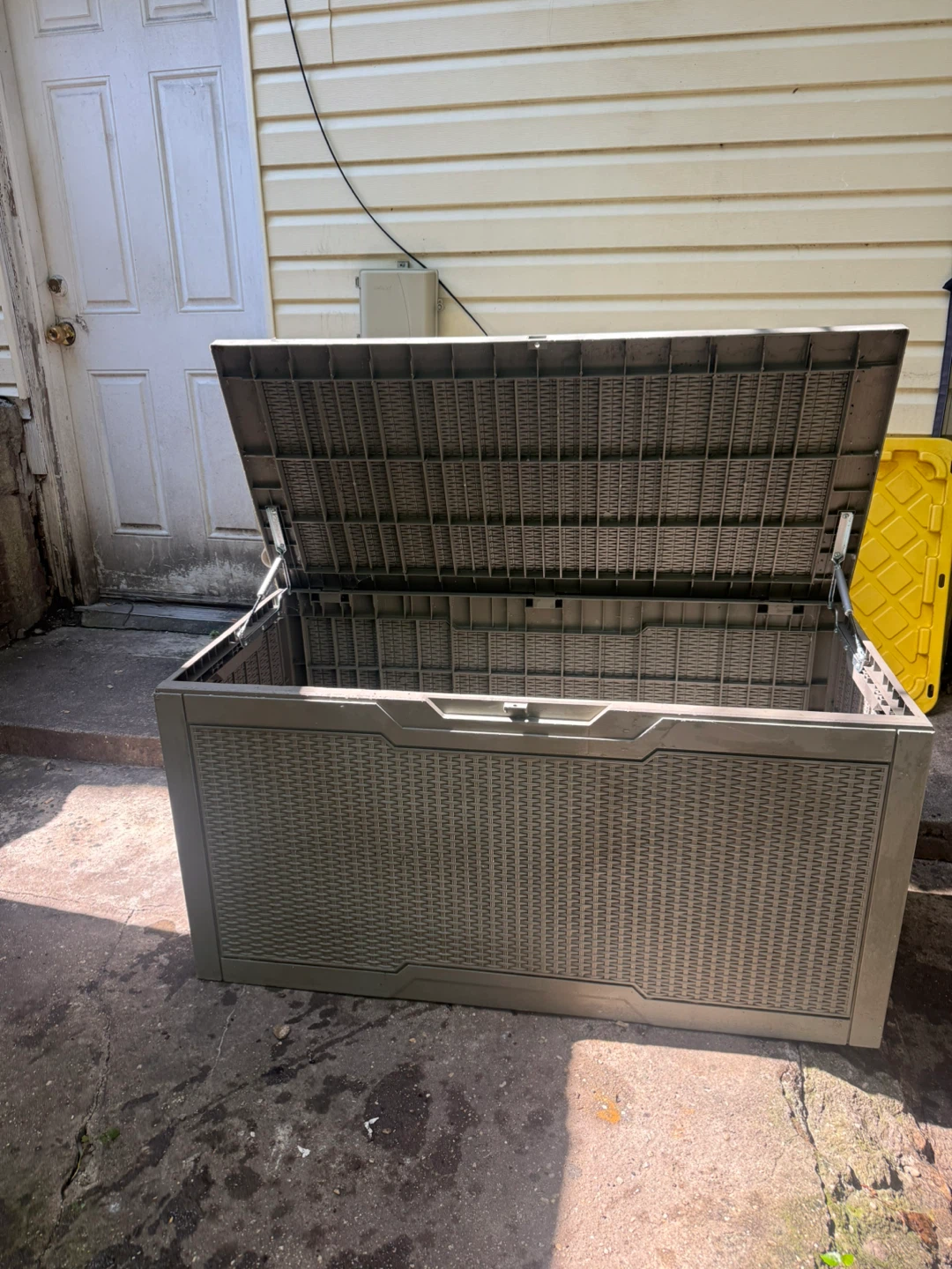 Quartey Large (100 gallons) Outdoor Storage Deck Box - photo 4