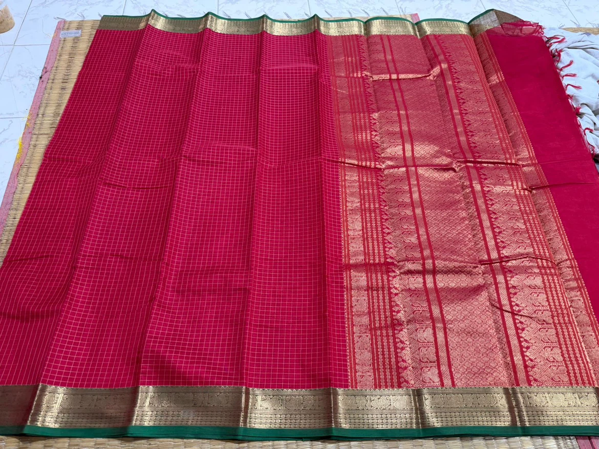 Pink Silk cotton Saree with Gold Zari
