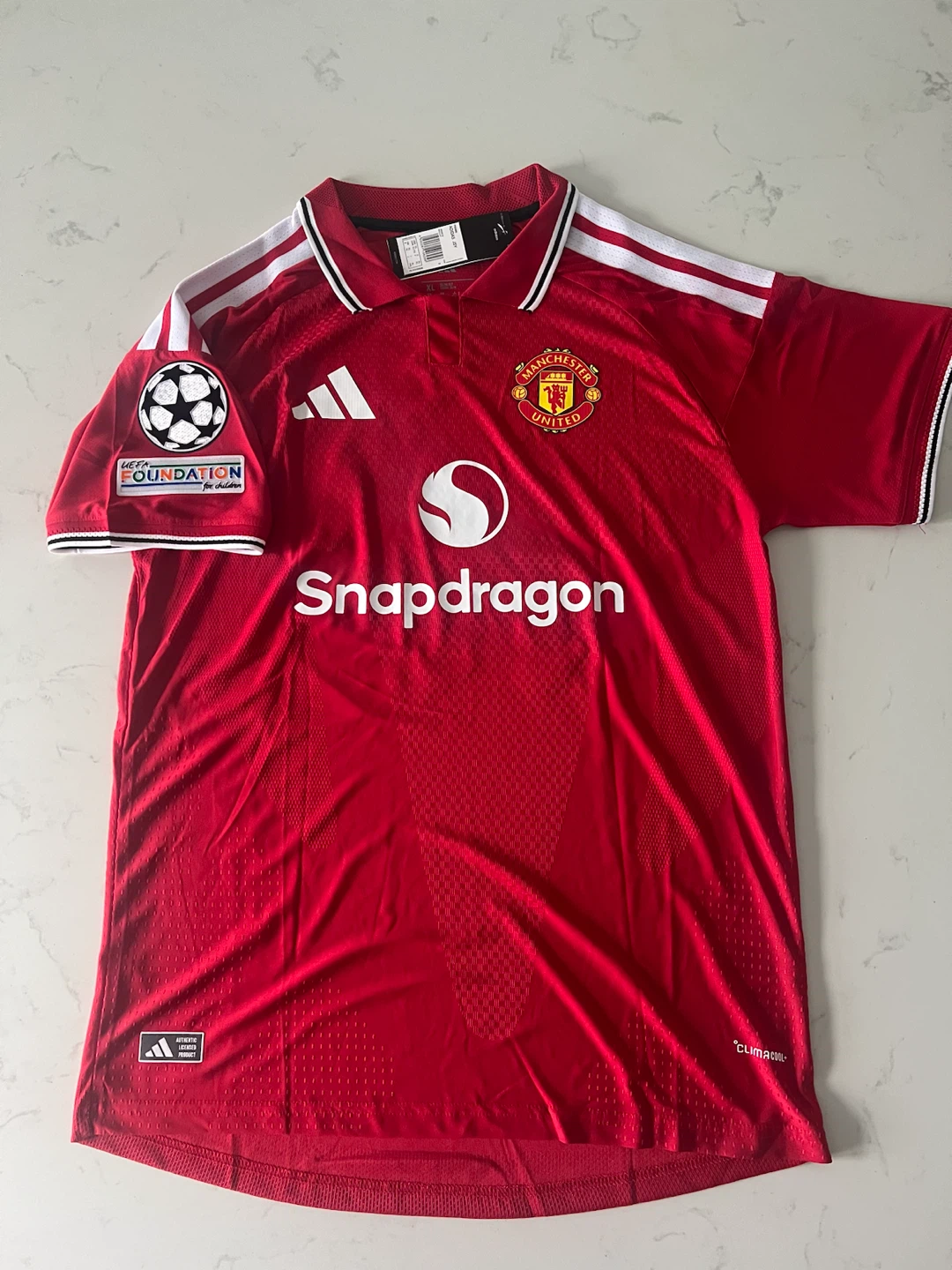 Manchester United FC 23/24 Home Jersey Cunha #10
