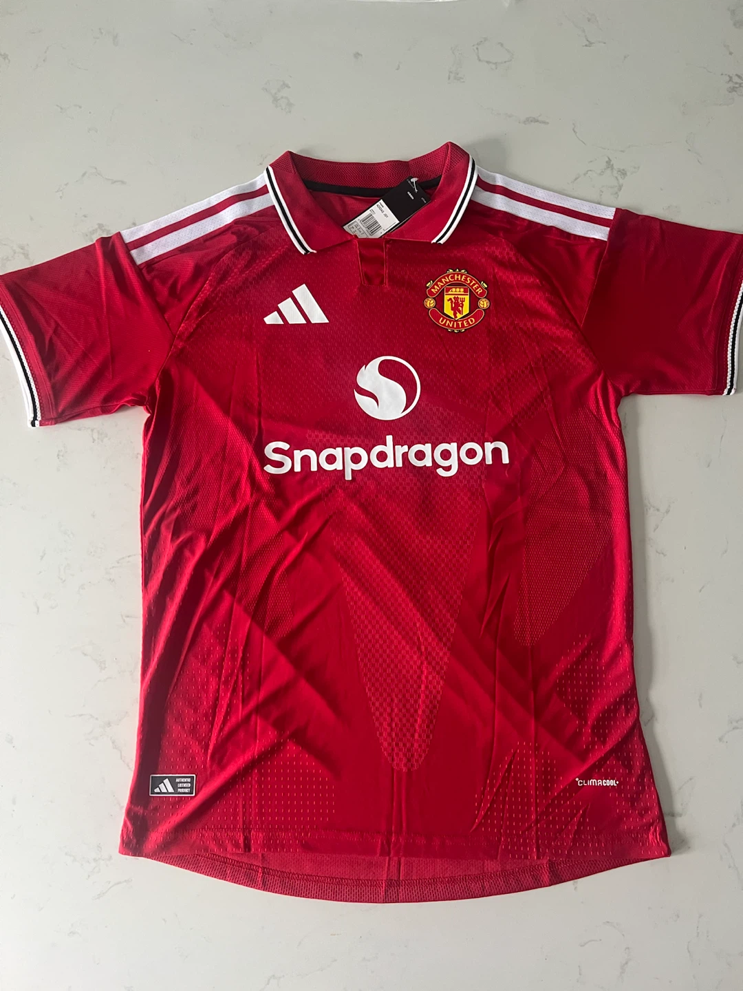 Manchester United 23/24 Mainoo 37 Jersey