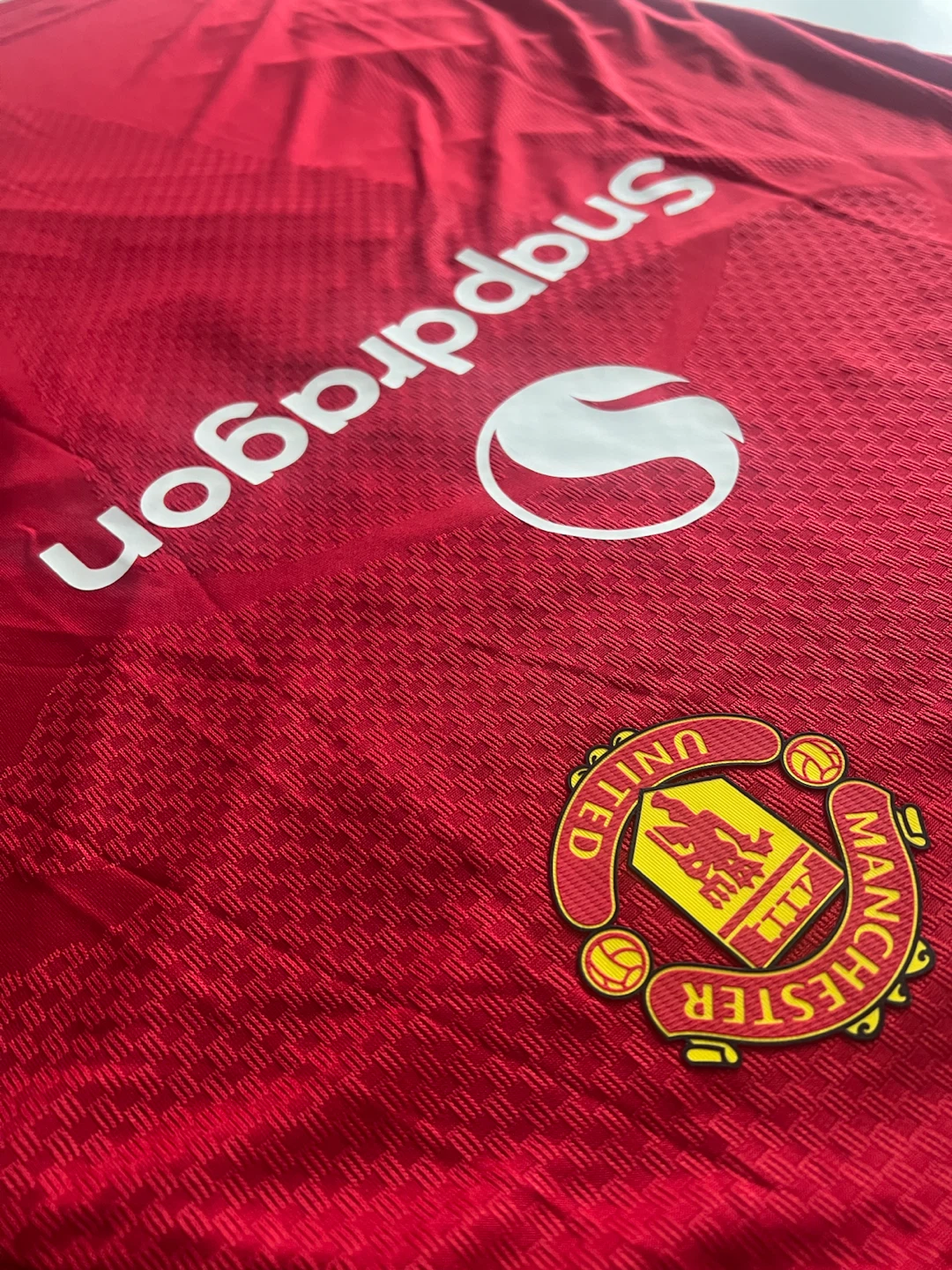 Manchester United 23/24 Mainoo 37 Jersey - photo 3