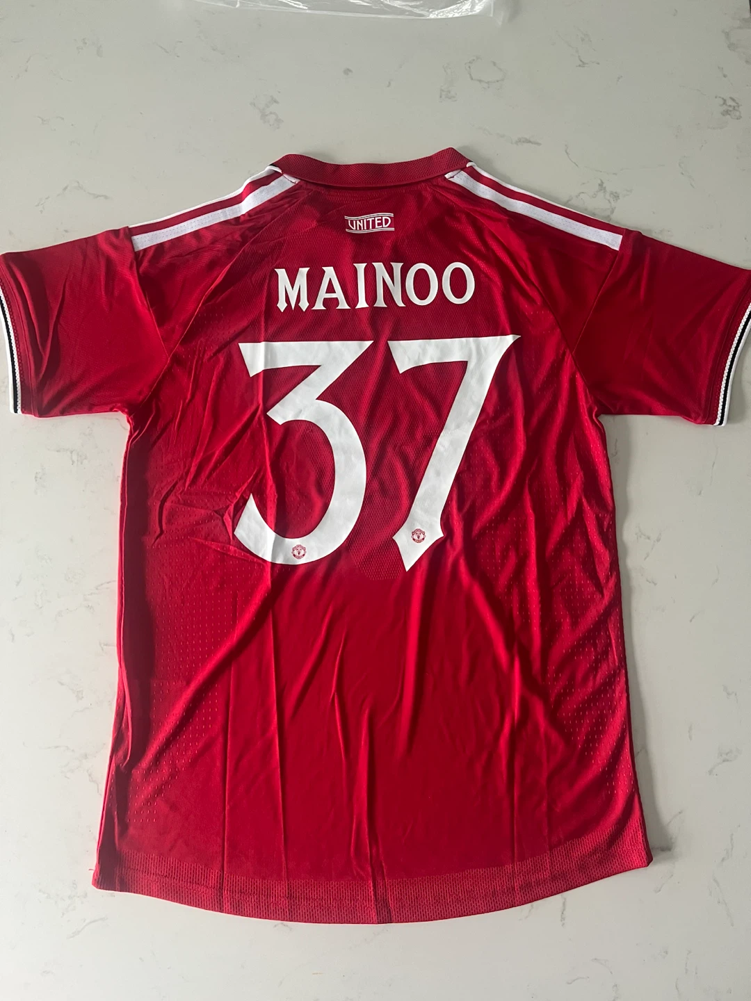 Manchester United 23/24 Mainoo 37 Jersey - photo 4