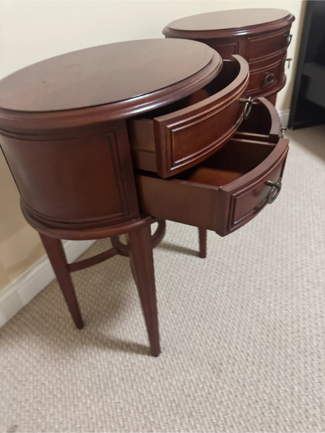 2 Oval Night Stands/ Side Tables with Drawers - photo 5