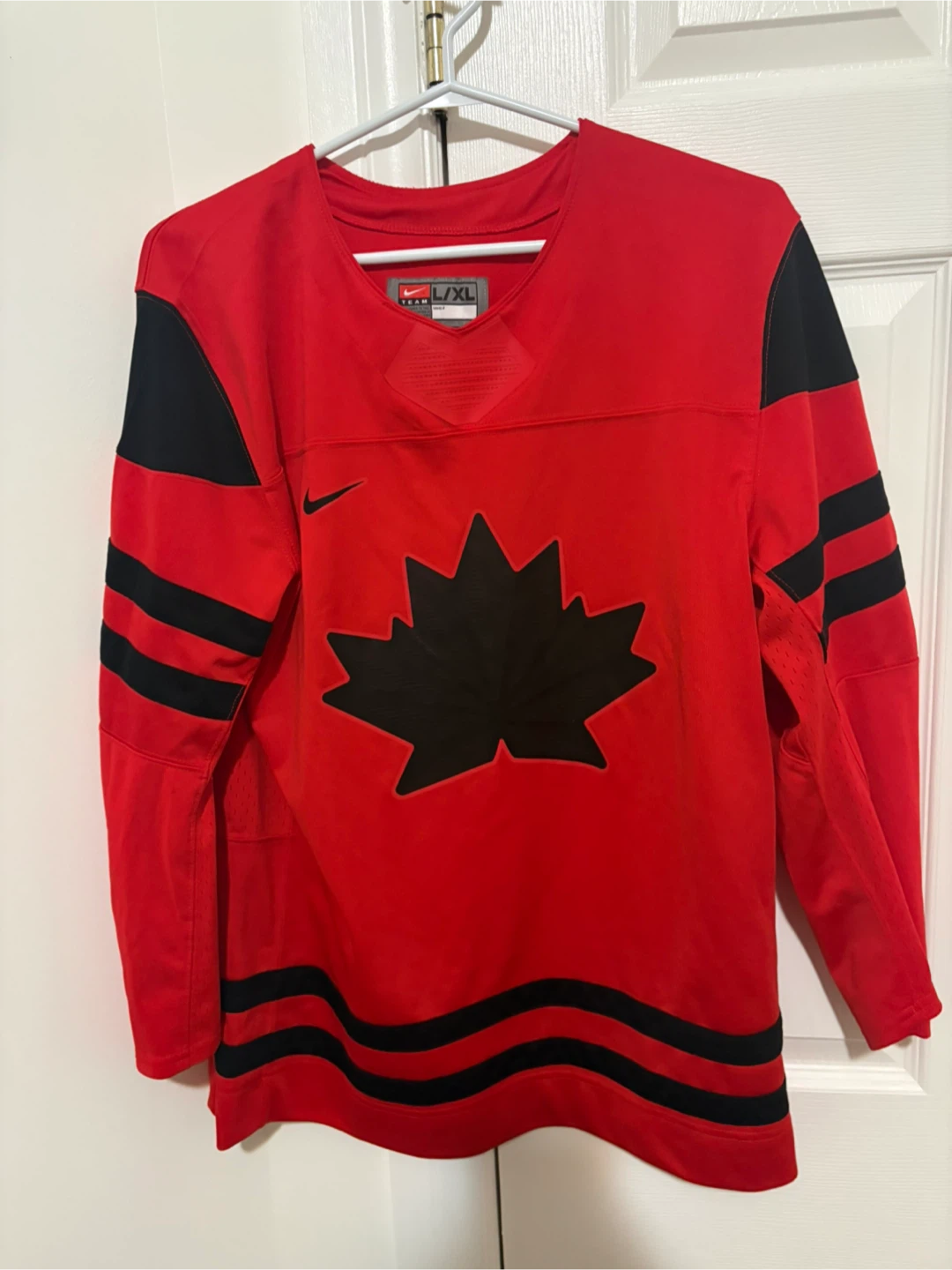 Nike Canada Hockey Jersey L/XL