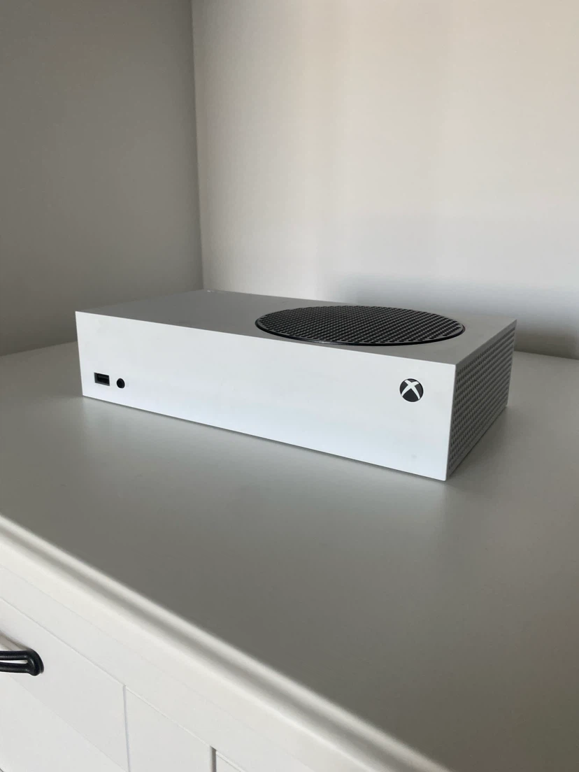 Microsoft Xbox Series S Console - White 512 Gb Storage