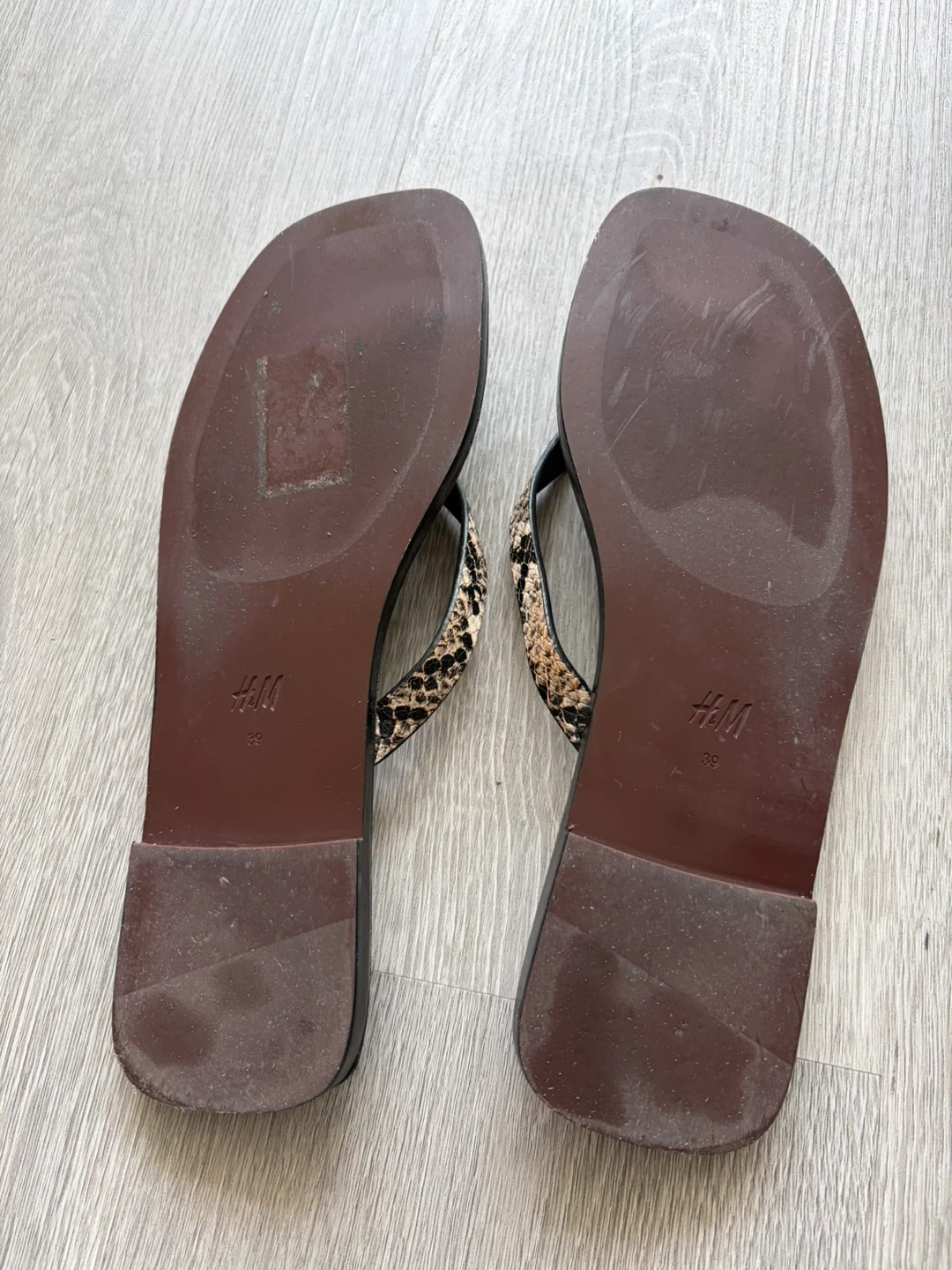 Genuine Leather Flip Flops - Snake Print Size 39 - photo 3