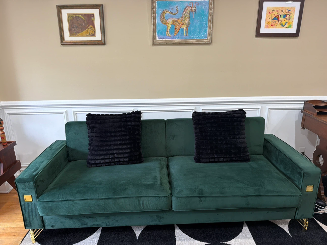 Green velvet Sofa ( wayfair) Deco gold accented - photo 5