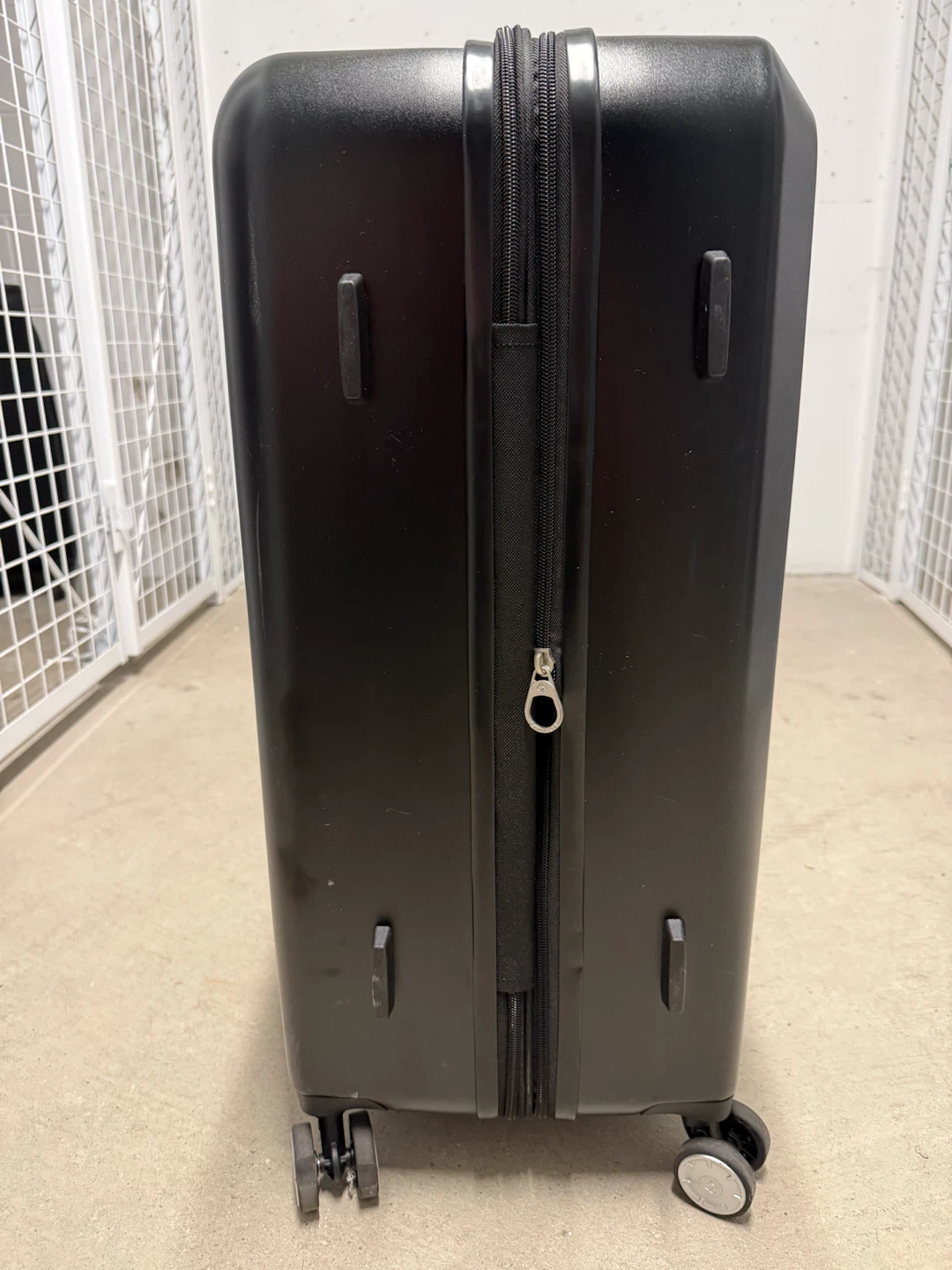 Samsonite Black Hardside Luggage - photo 4