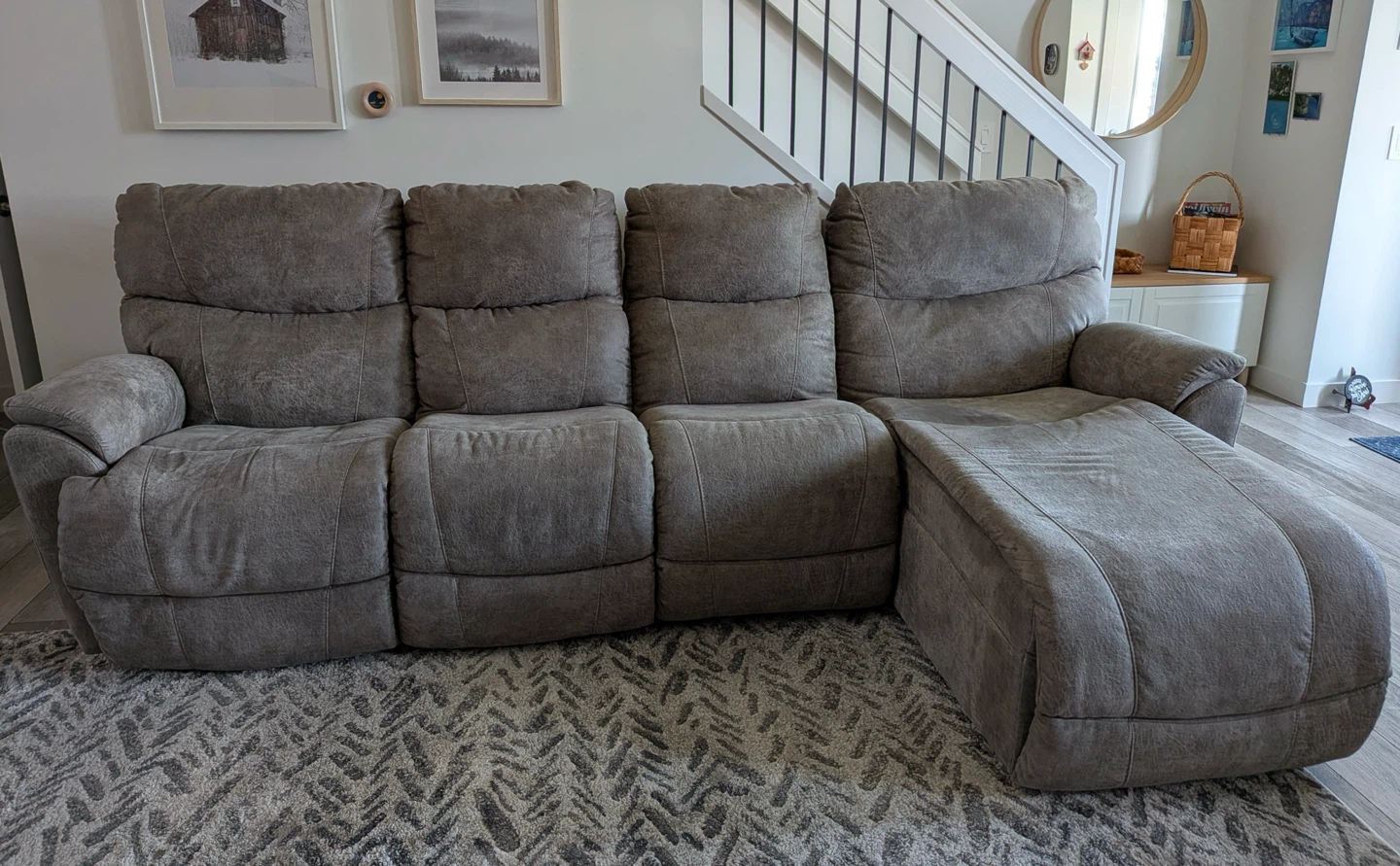 Lazy Boy Sectional Couchb