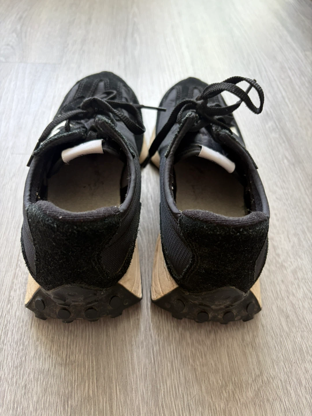 New Balance 327 Black Sneakers - photo 3
