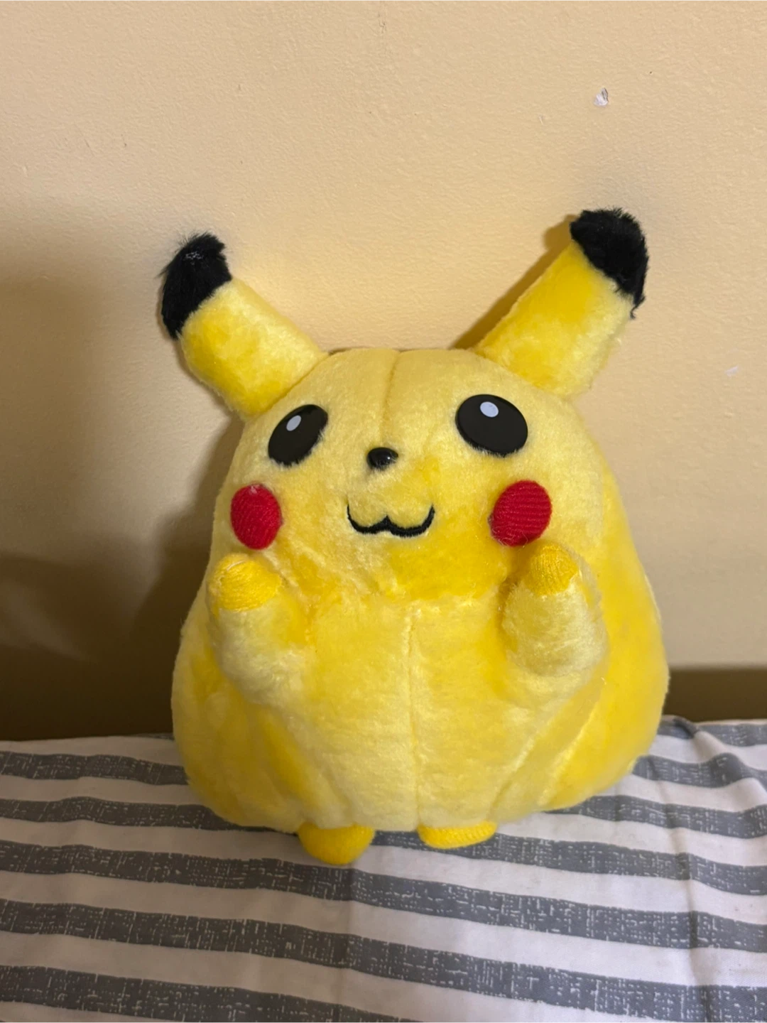 Vintage tomy pikachu plush