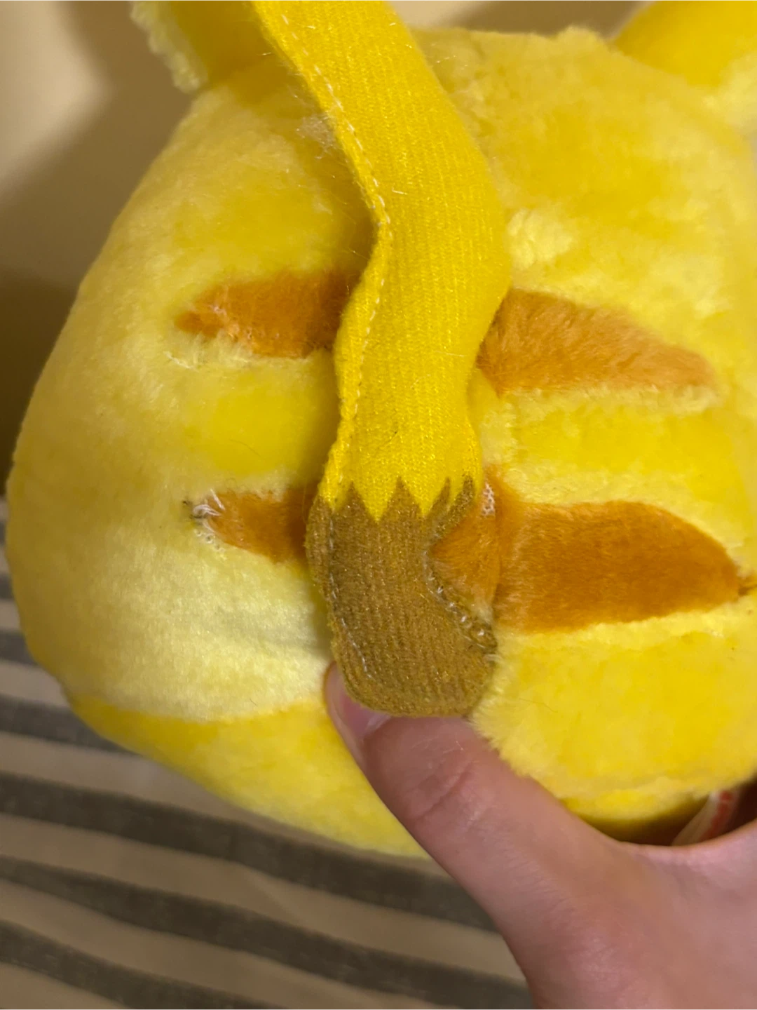 Vintage tomy pikachu plush - photo 3