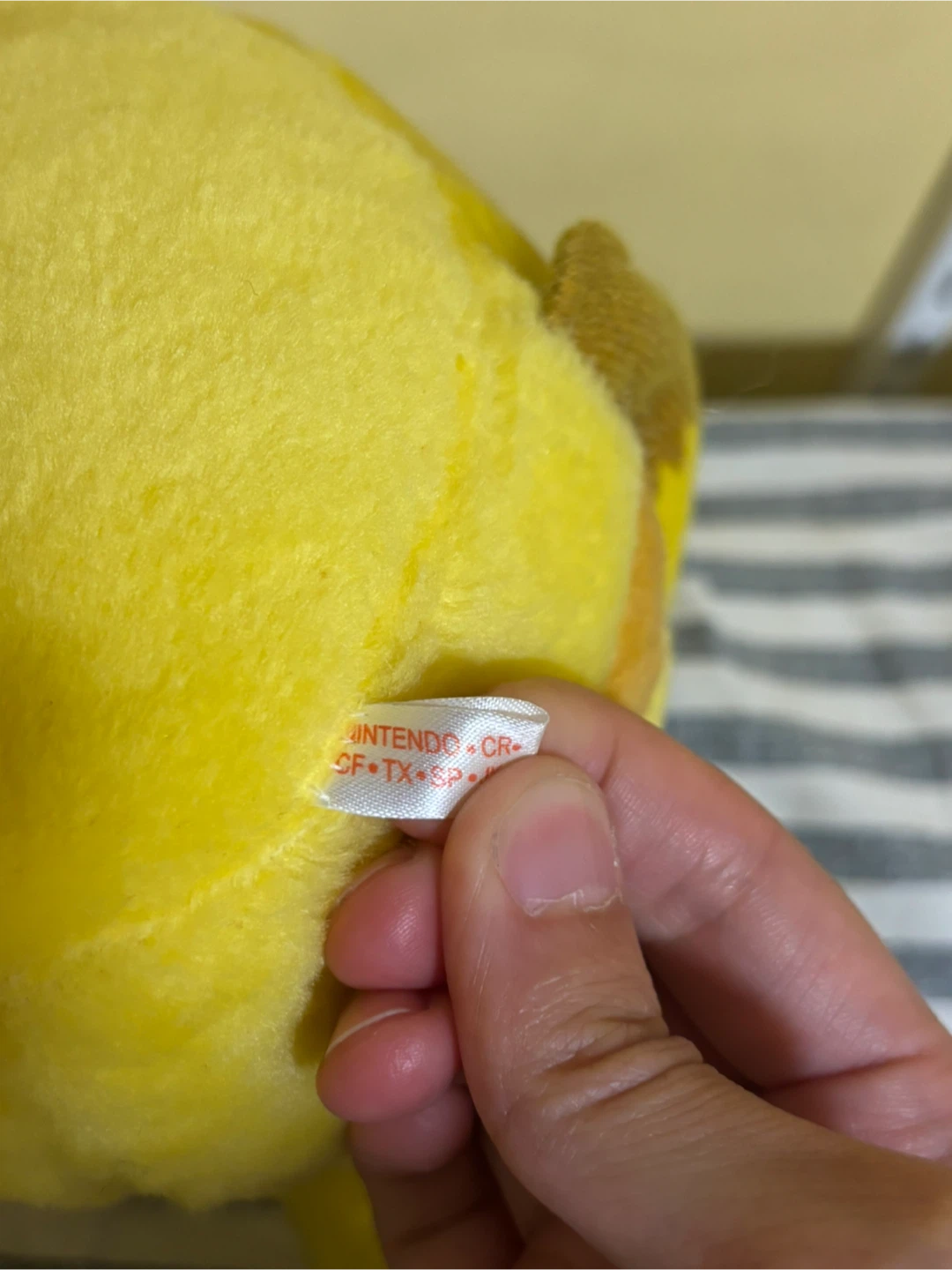 Vintage tomy pikachu plush - photo 5