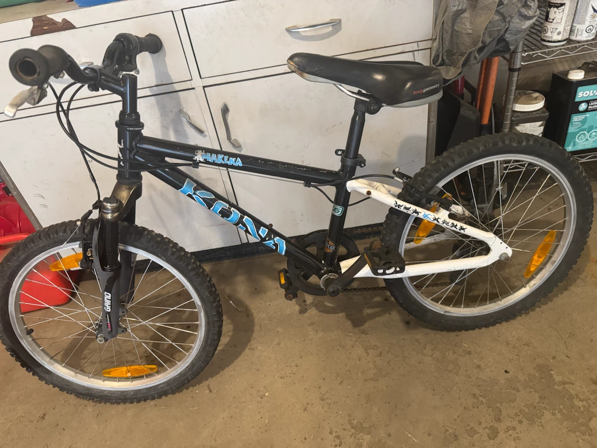 Kona Makena Aluminum Mountain Bike , 20 inch wheels , 6 speed