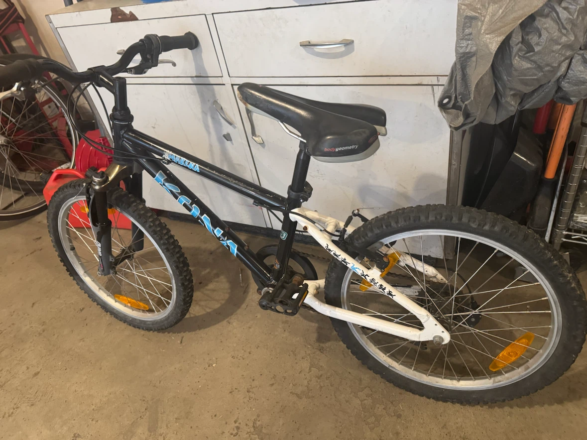 Kona Makena Aluminum Mountain Bike , 20 inch wheels , 6 speed - photo 3