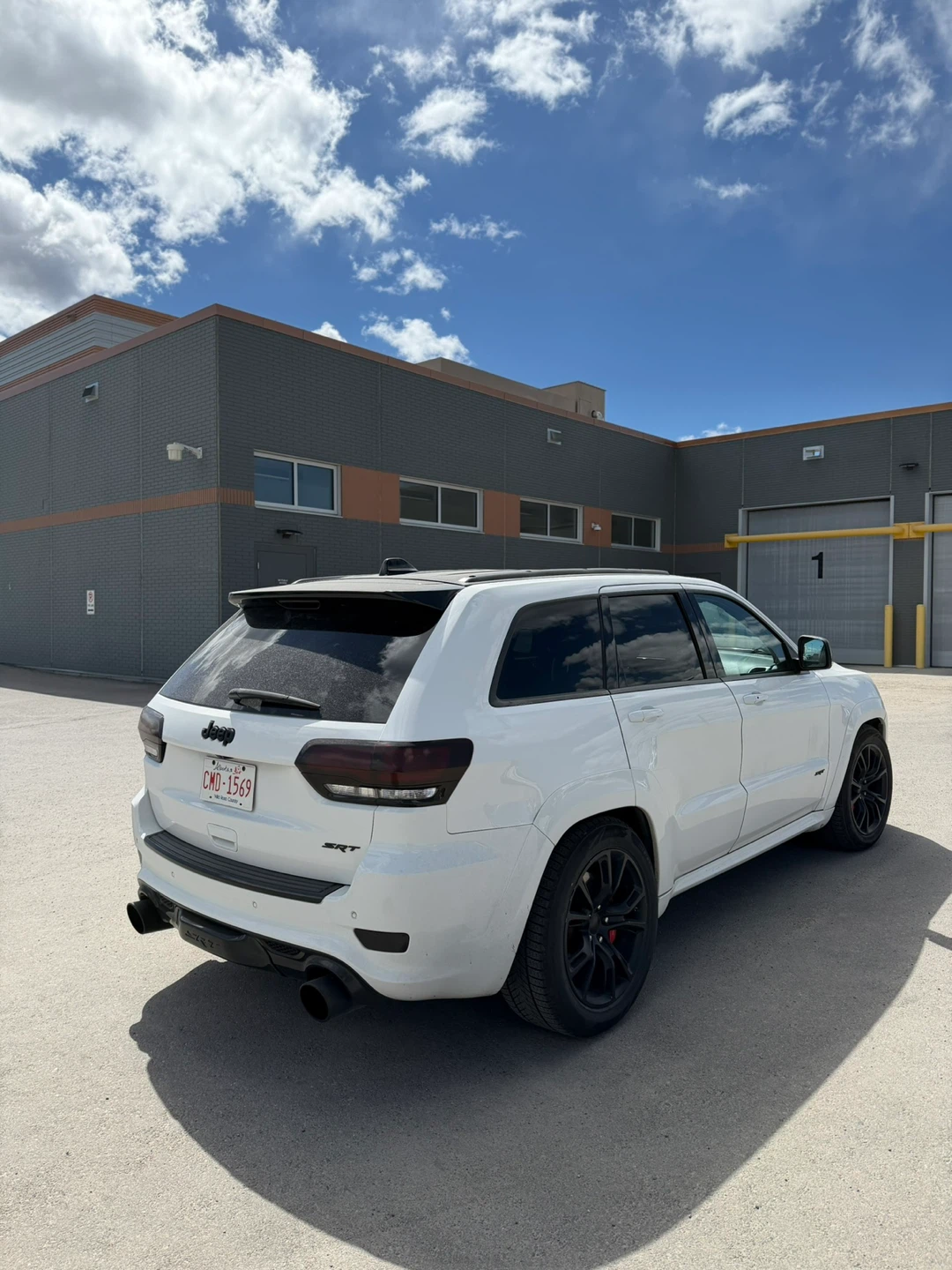 2014 Jeep Grand Cherokee SRT - photo 2