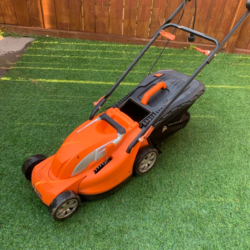 13.5" Electric Lawn Mower Yard Grass Cutter with Catcher Bag