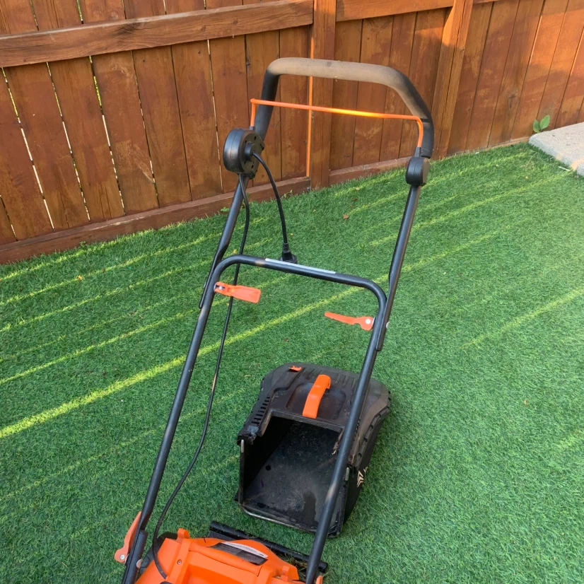 13.5" Electric Lawn Mower Yard Grass Cutter with Catcher Bag - photo 4