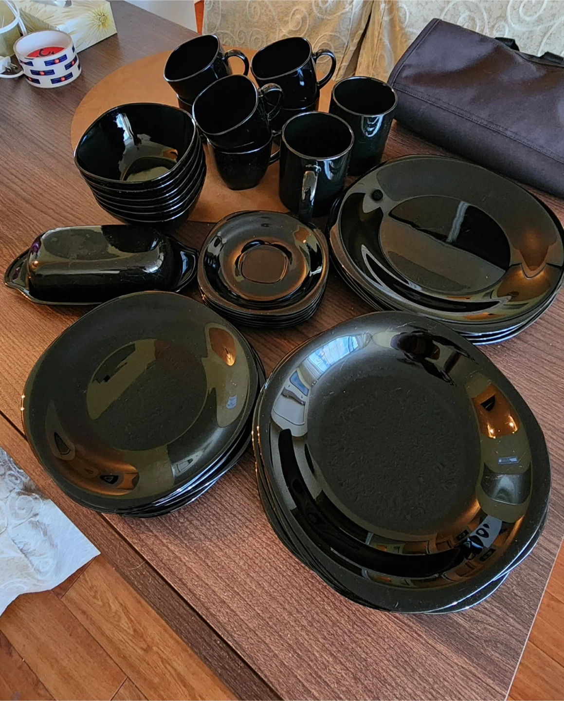 Black Dinnerware Set - photo 2