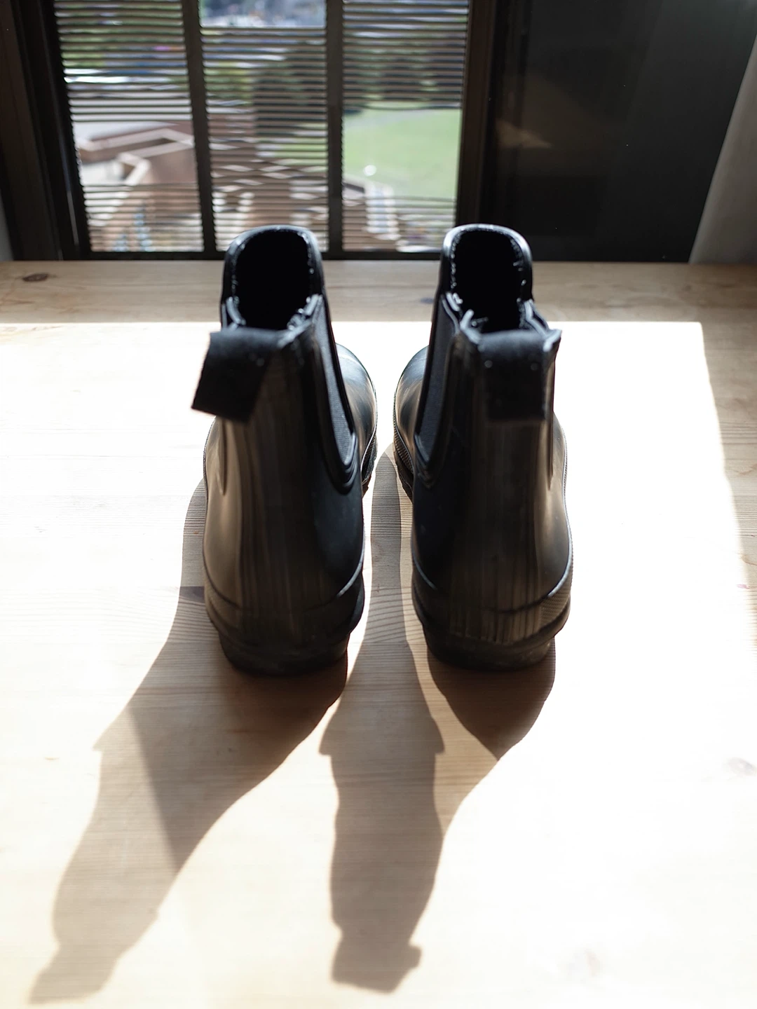 HUNTER Womens Original Chelsea Boot Size (7) 190$ - photo 4