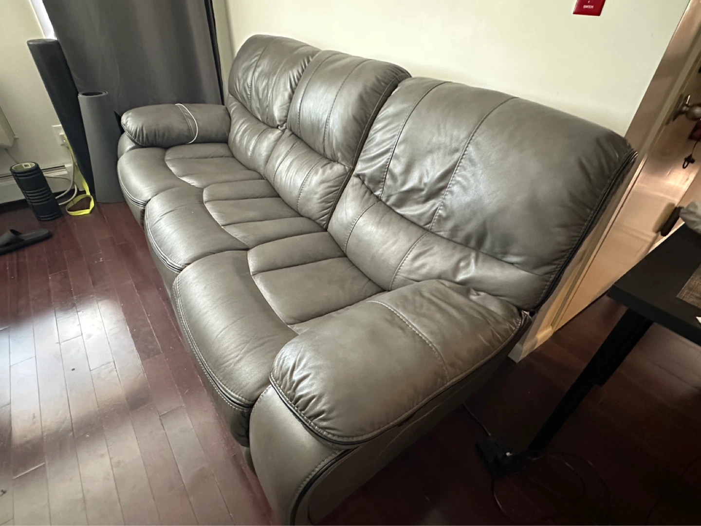 Gray leather Power Reclining Sofa with USB Ports - photo 2