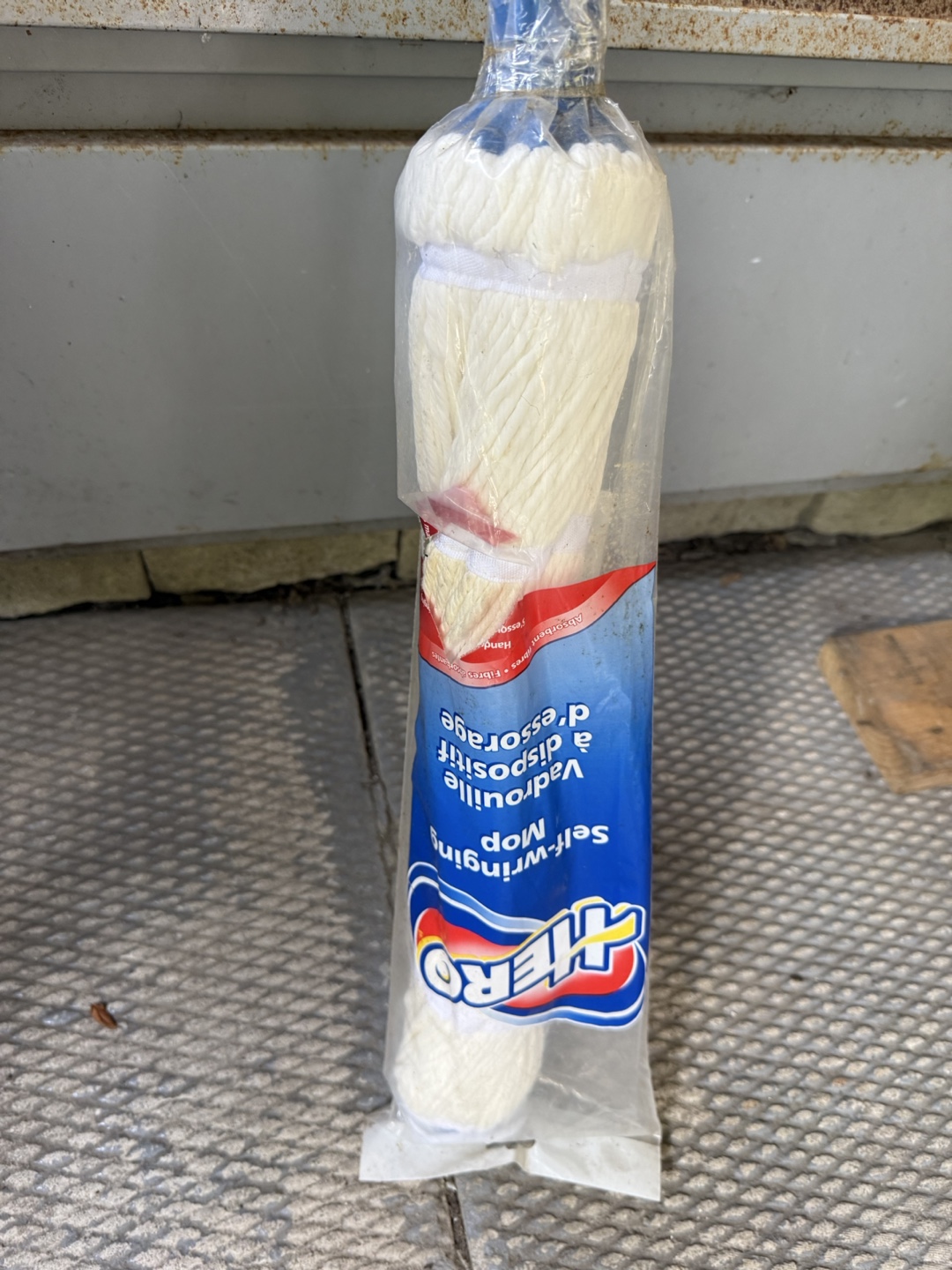 HERO Self-Wringing Mop - photo 2