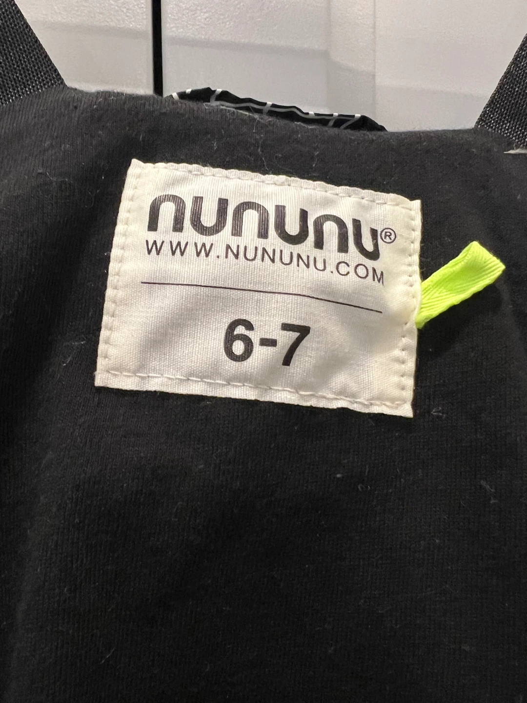 NUNUNU Black Skull Print Puffer Jacket size 6-7 - photo 4