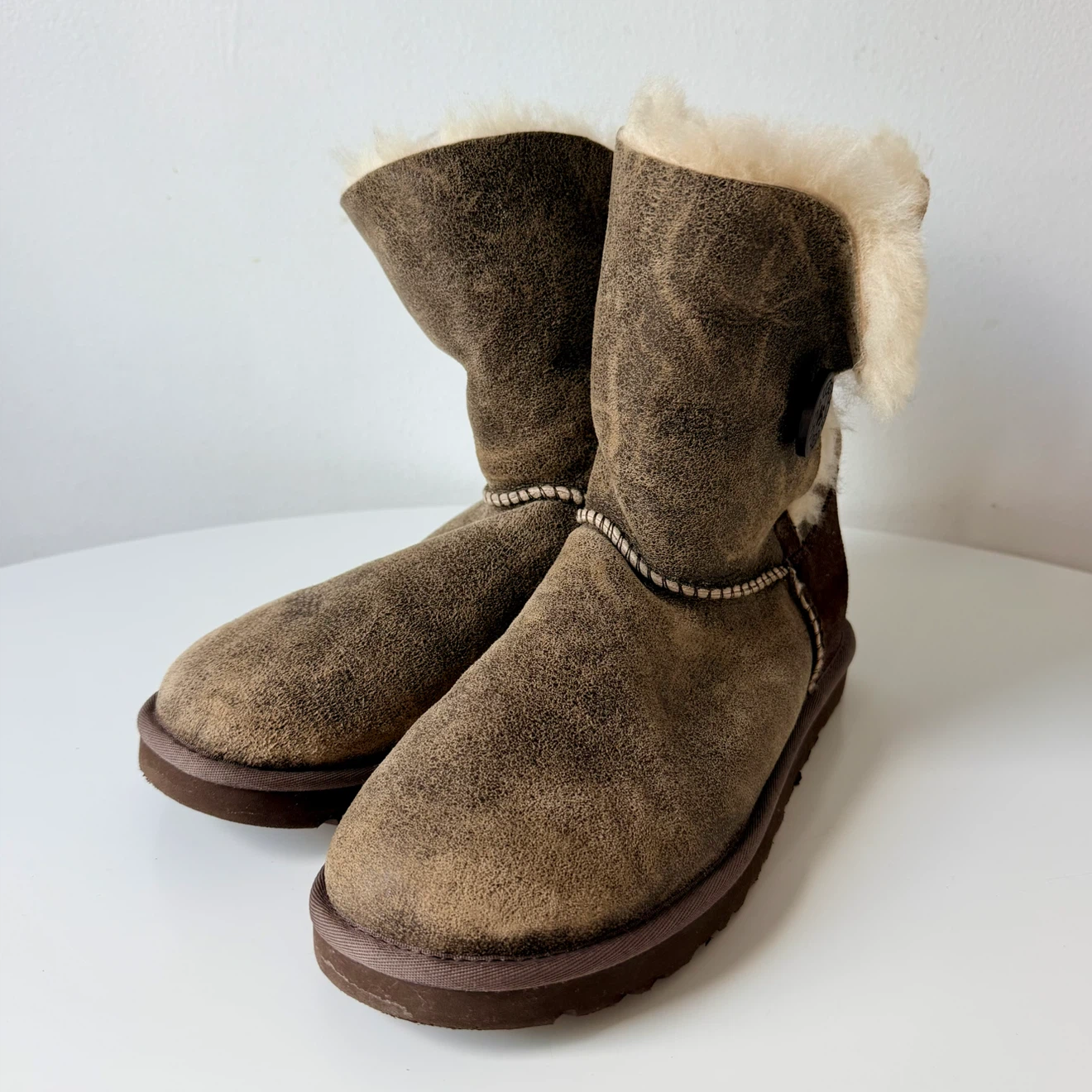 NEW UGG Bailey Button Bomber Boots