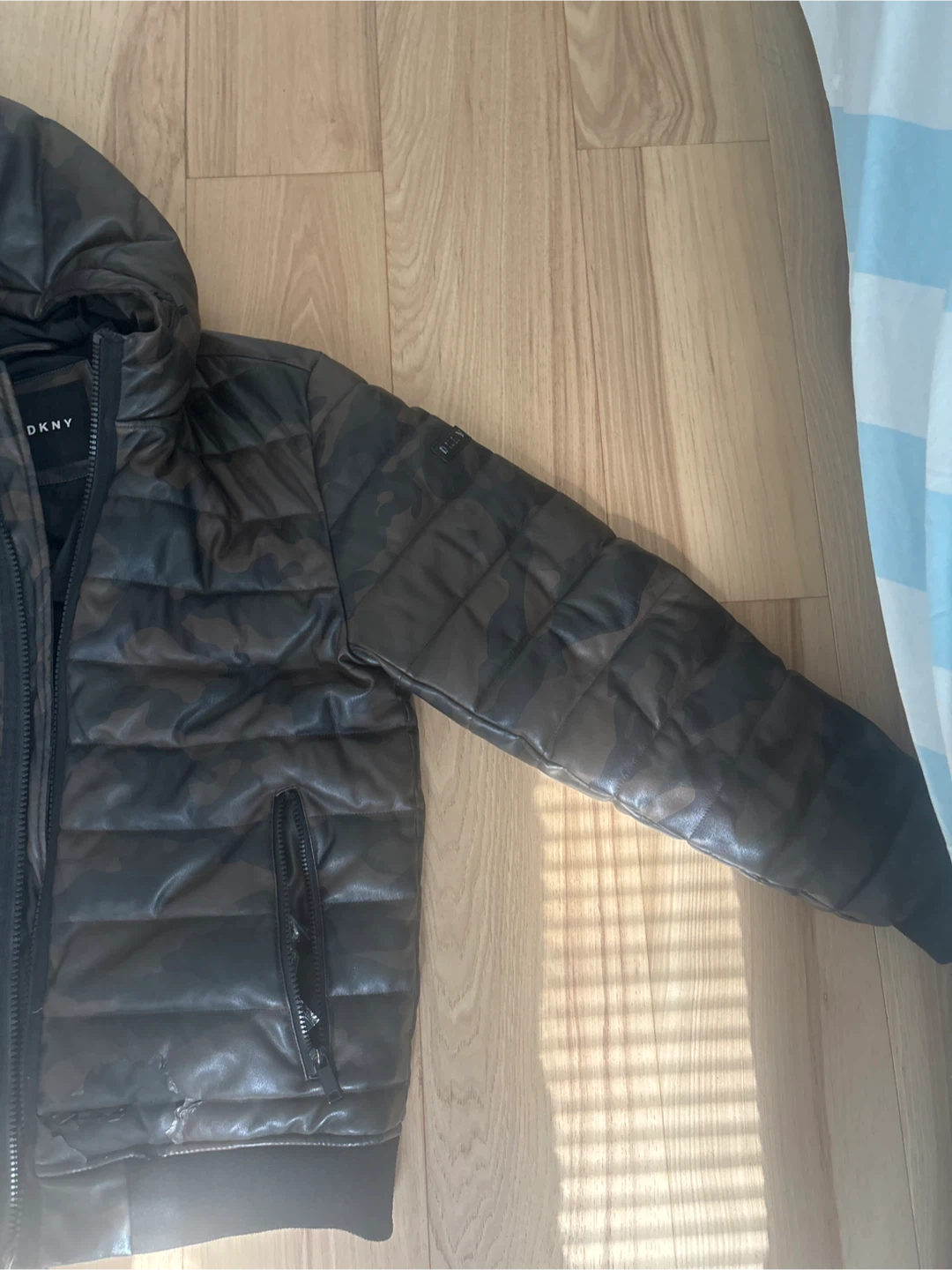 DKNY Camouflage Puffer Jacket - photo 2
