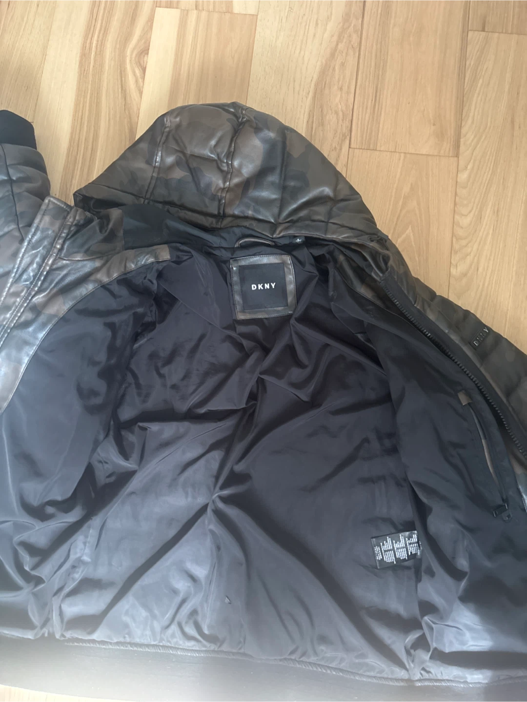 DKNY Camouflage Puffer Jacket - photo 3