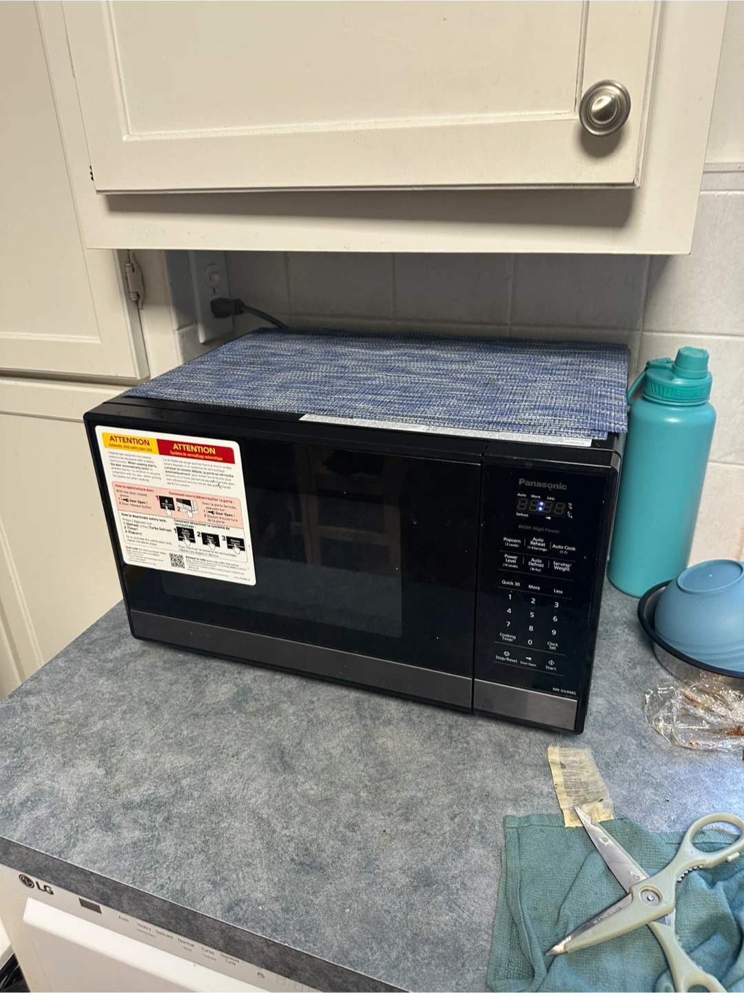 Panasonic Microwave Oven - photo 2
