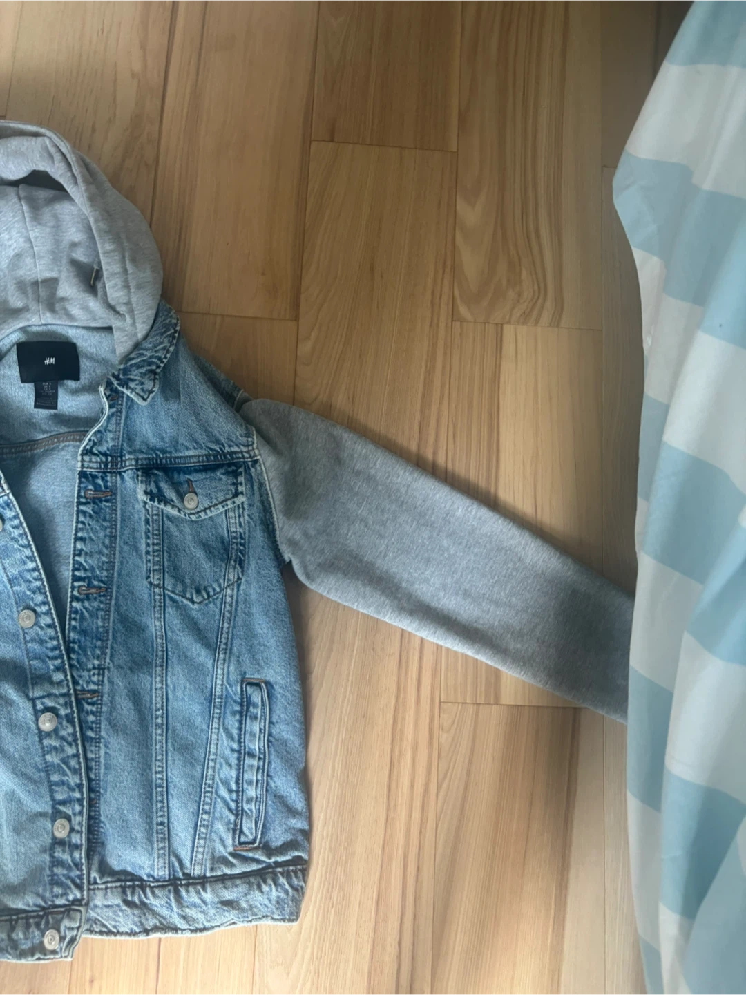 H&M Hooded Denim Jacket - photo 2