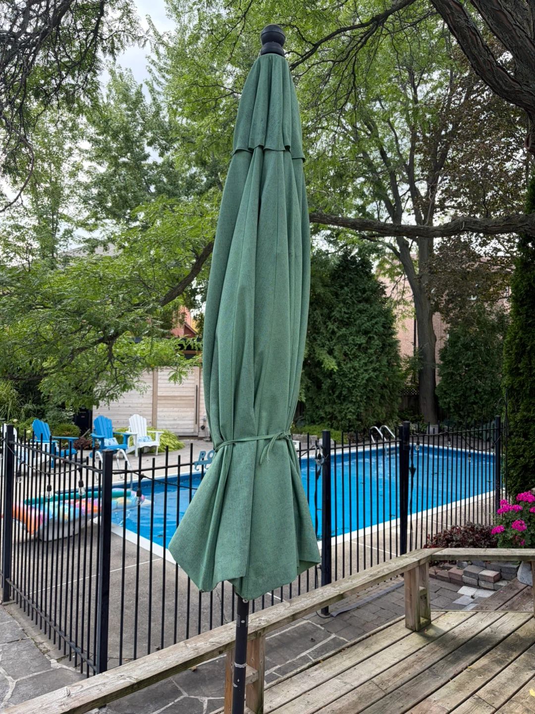 10 Foot Green Patio Umbrella