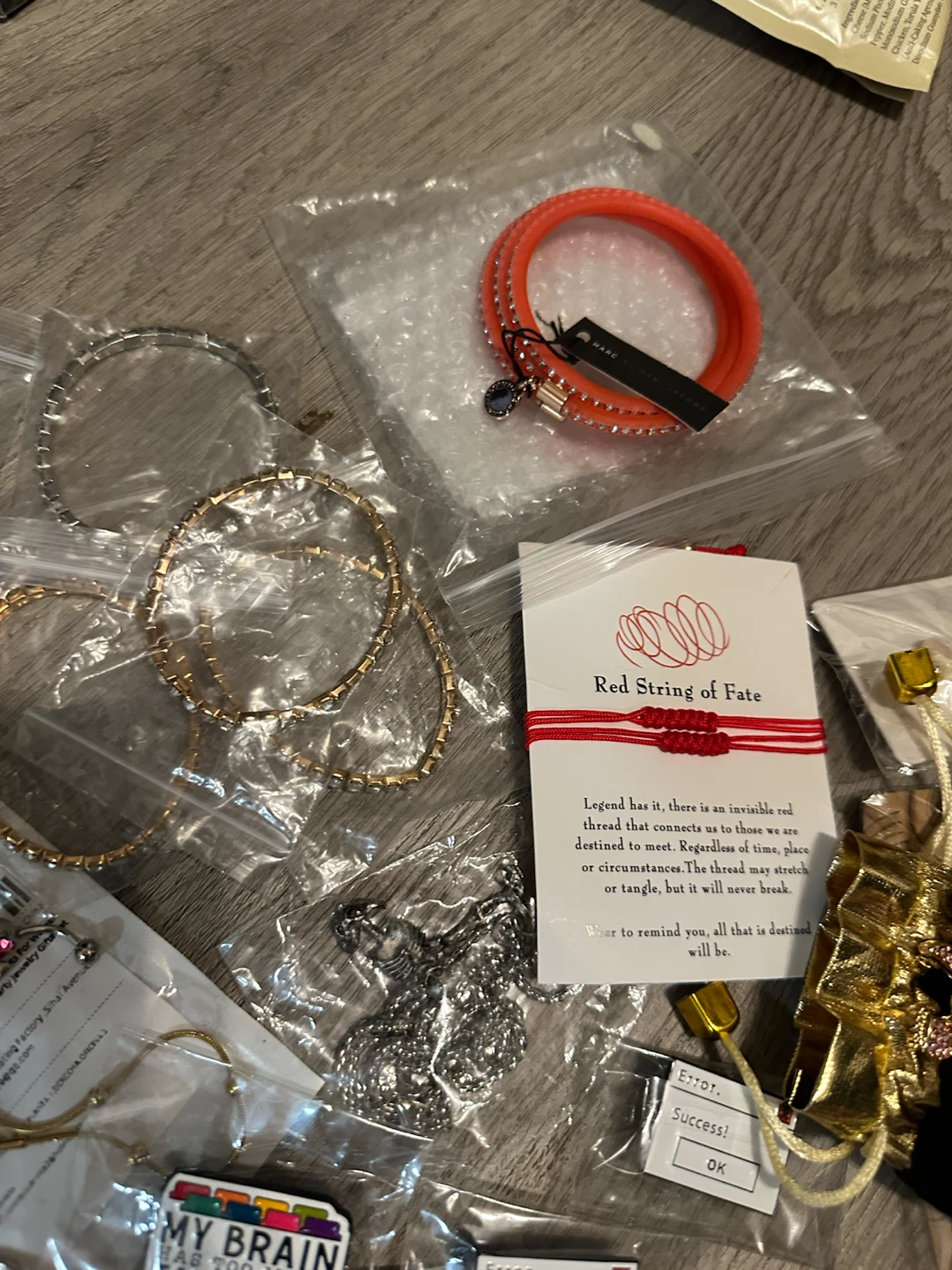 Huge NEW Accessories Bundle #5 – Jewelry, Brushes & Hello Kitty - photo 5