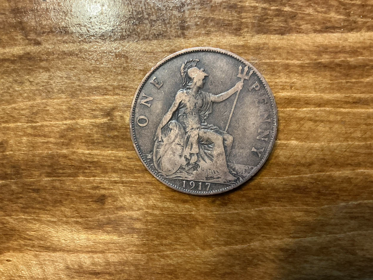 1917 Britain One Penny Coin !
