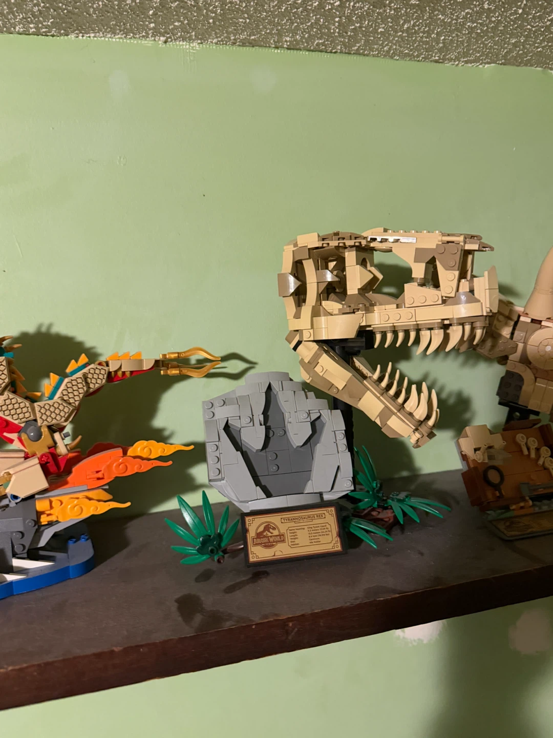 LEGO Jurassic World Tyrannosaurus Rex Fossil Display